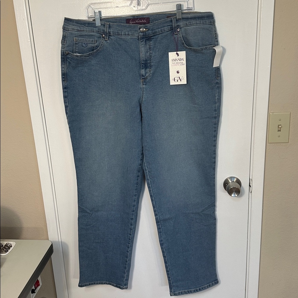 NWT Size 18W, Gloria Vanderbilt Jeans in “Callisto”
